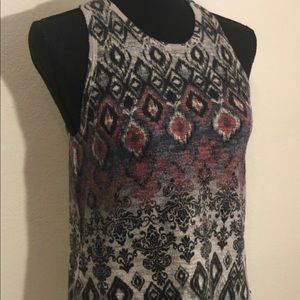 Ginger G Sleeveless Top - Small